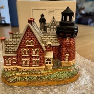 Lefton Block Island Southeast Lighthouse  Figurine (1996) #11517